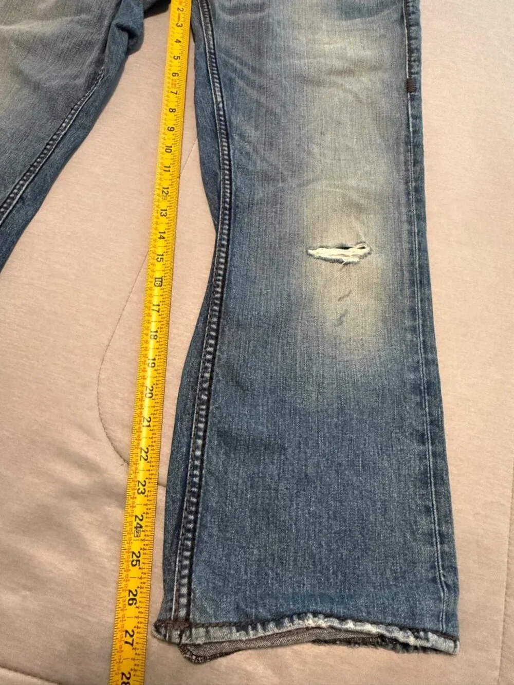 True Religion Mens Ricky Giant Big T Jeans Distressed Light Wash Denim SZ 33